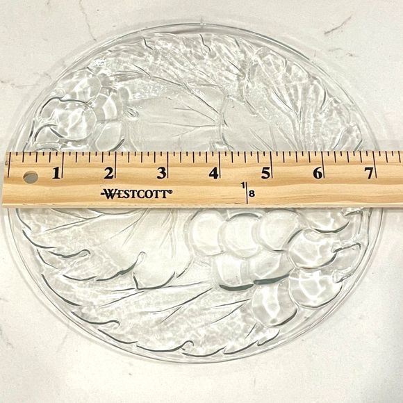 4 Vintage Clear Heavy Glass Embossed Plates Grape Leaf Design KIG Indonesia 7" - Picture 6 of 6